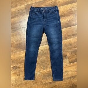 Old Navy High Rise Wow Super Skinny jeans